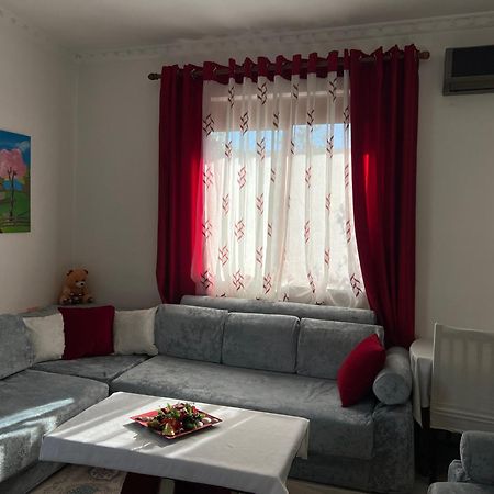 Ersi Apartment Durres Bagian luar foto