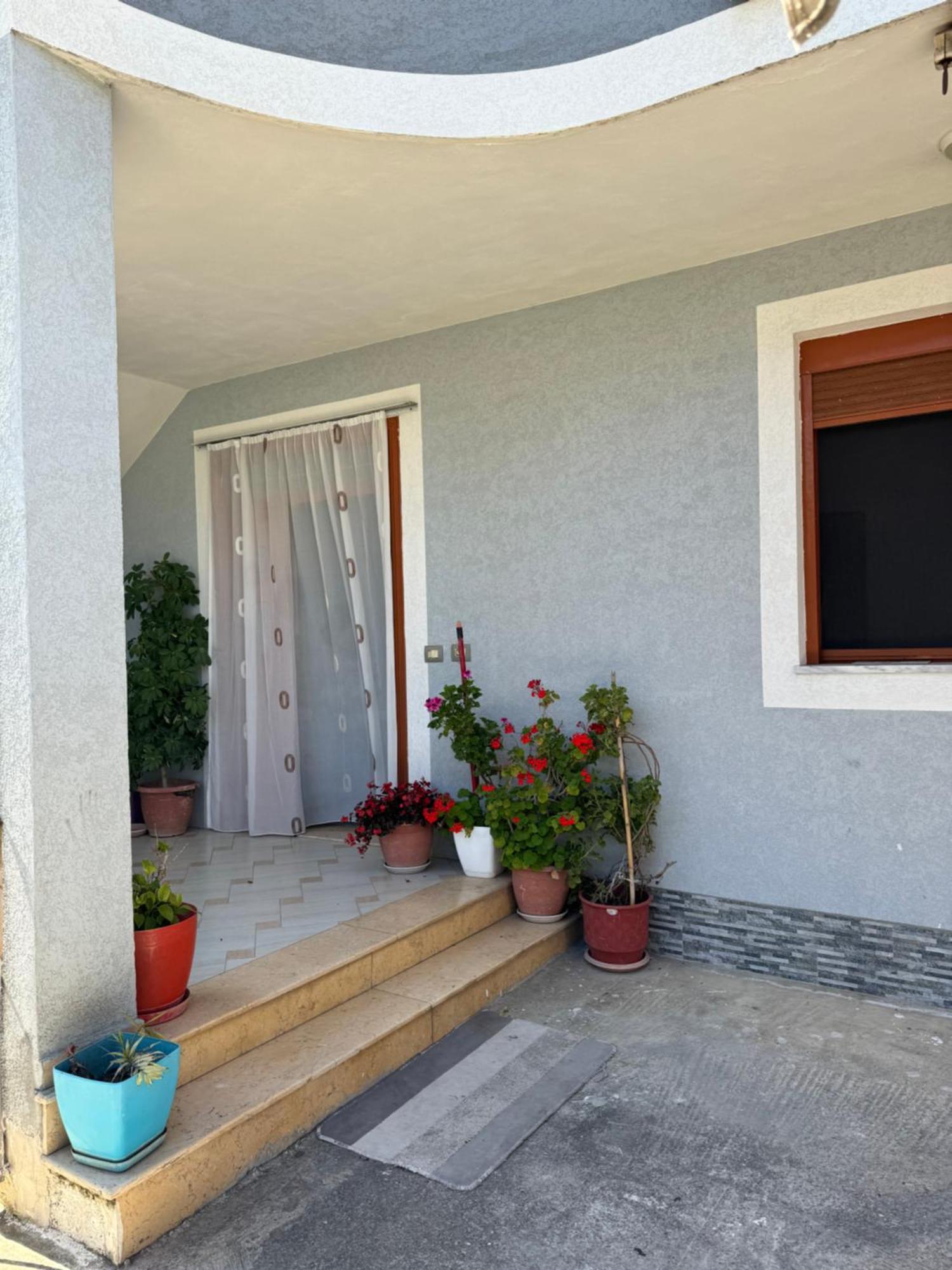 Ersi Apartment Durres Bagian luar foto