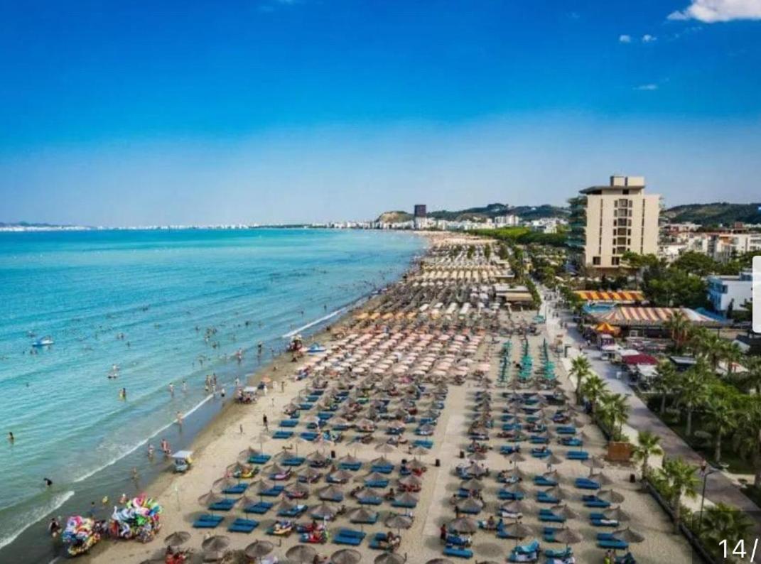 Ersi Apartment Durres Bagian luar foto
